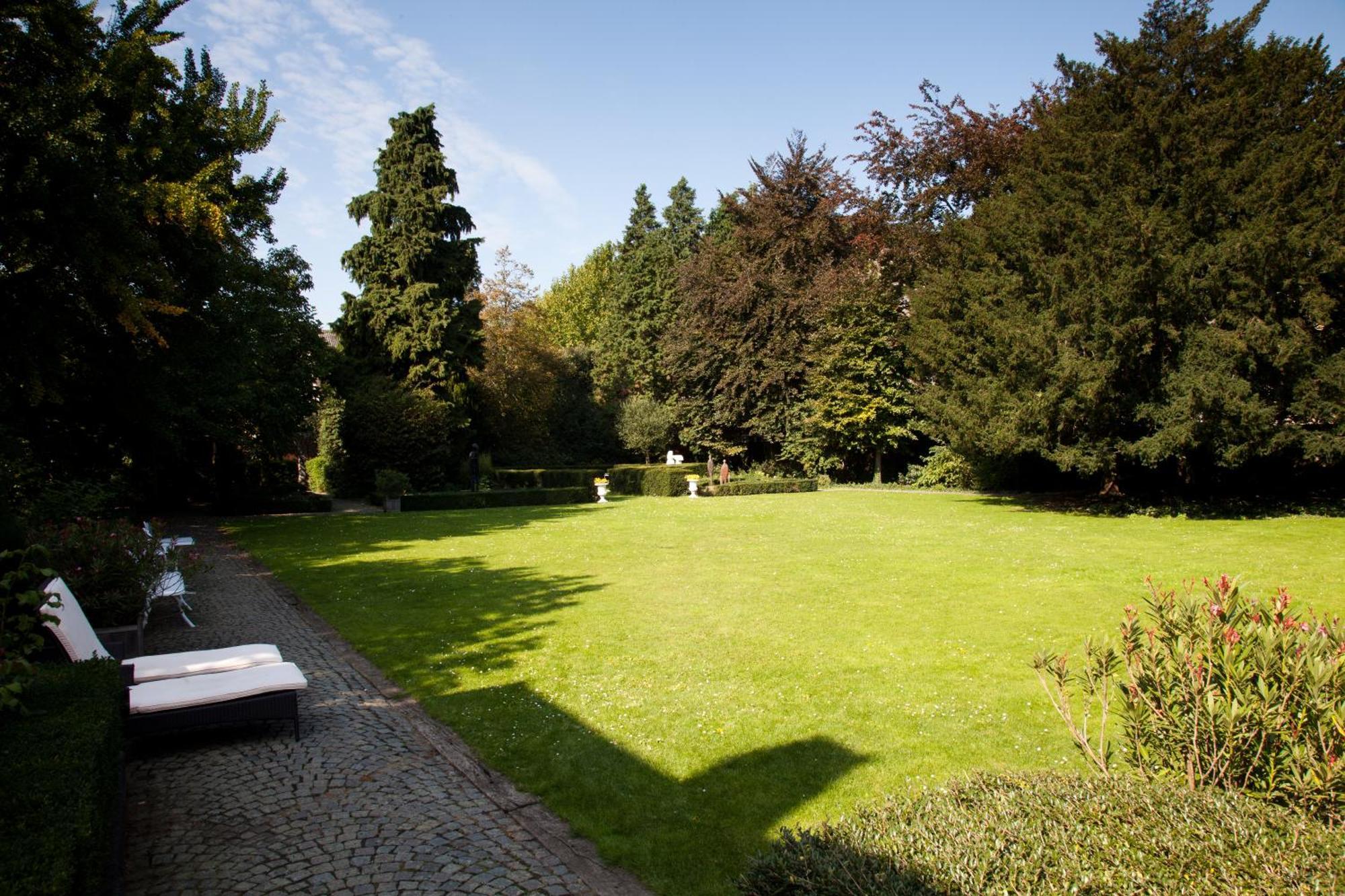 B&B Het Agnetenklooster Maaseik Exteriör bild