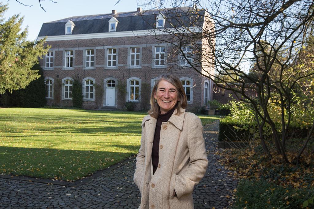 B&B Het Agnetenklooster Maaseik Exteriör bild